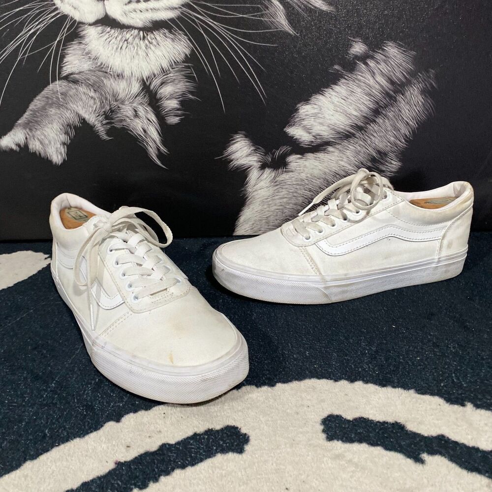 Vans Old Skool Athletic Sneaker Shoes Mens 8.5 White Canvas Skateboarding Sports